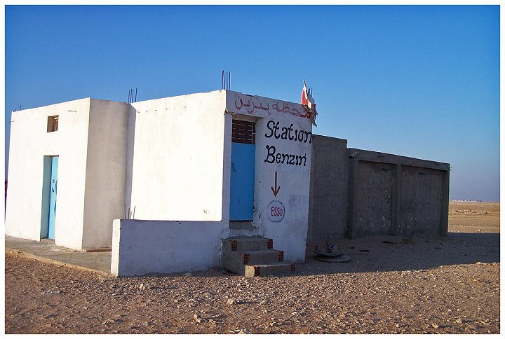 100_1327.jpg - Ravitaillement  Tunisie, juillet 2006 