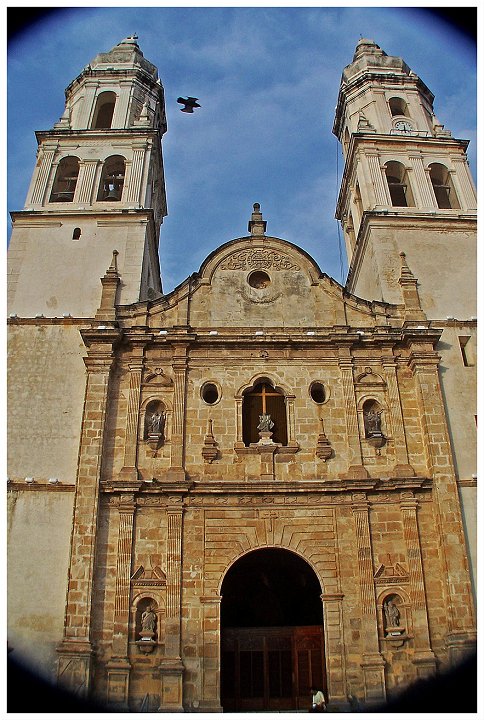 100_2685.jpg - Eglise de Campeche  Mexique, été 2007 